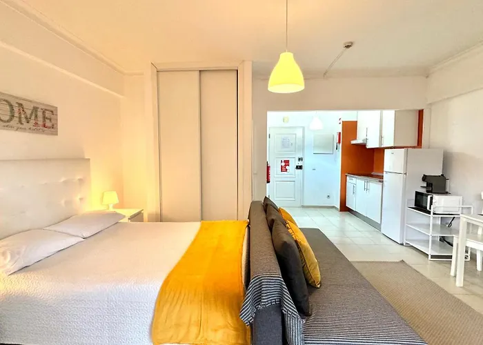 Casa Dos Arcos: Charming Seaside With Pools