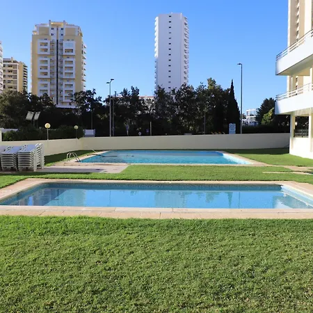 Casa Dos Arcos: Charming Seaside With Pools